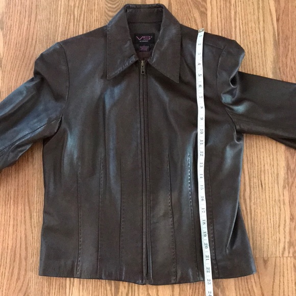 Vintage brown leather jacket - Picture 2 of 8